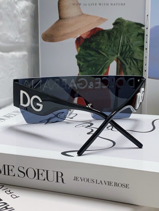 Dolce & Gabbana Sunglasses 821452-1