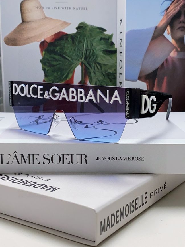 Dolce & Gabbana Sunglasses 821452-3