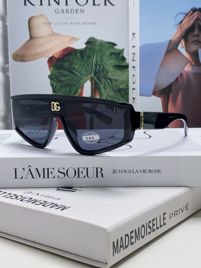 Dolce & Gabbana Sunglasses 821453-1