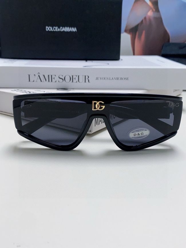 Dolce & Gabbana Sunglasses 821453-1
