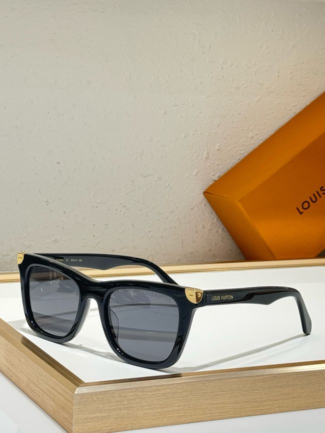Louis Vuitton Sunglasses 821477-3