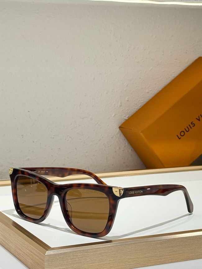 Louis Vuitton Sunglasses 821477-4