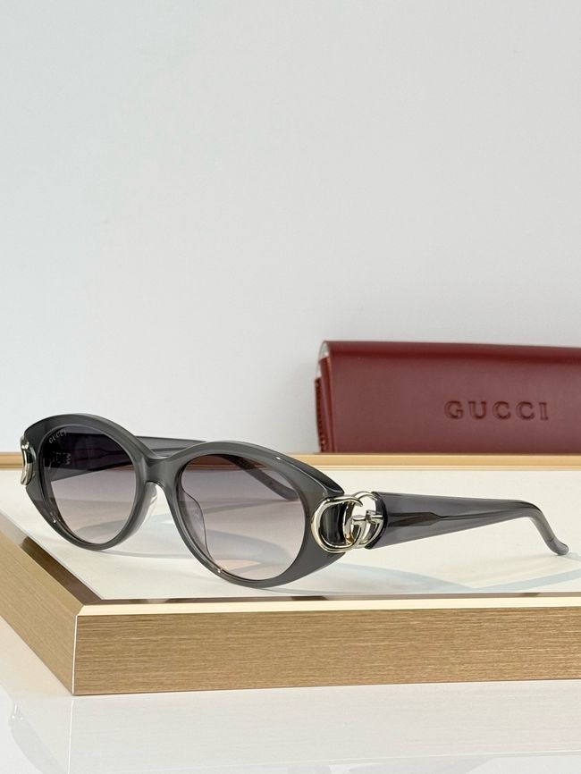 Gucci Sunglasses 821544-2