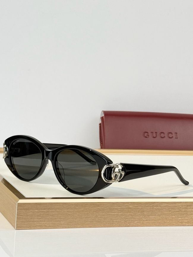 Gucci Sunglasses 821544-6