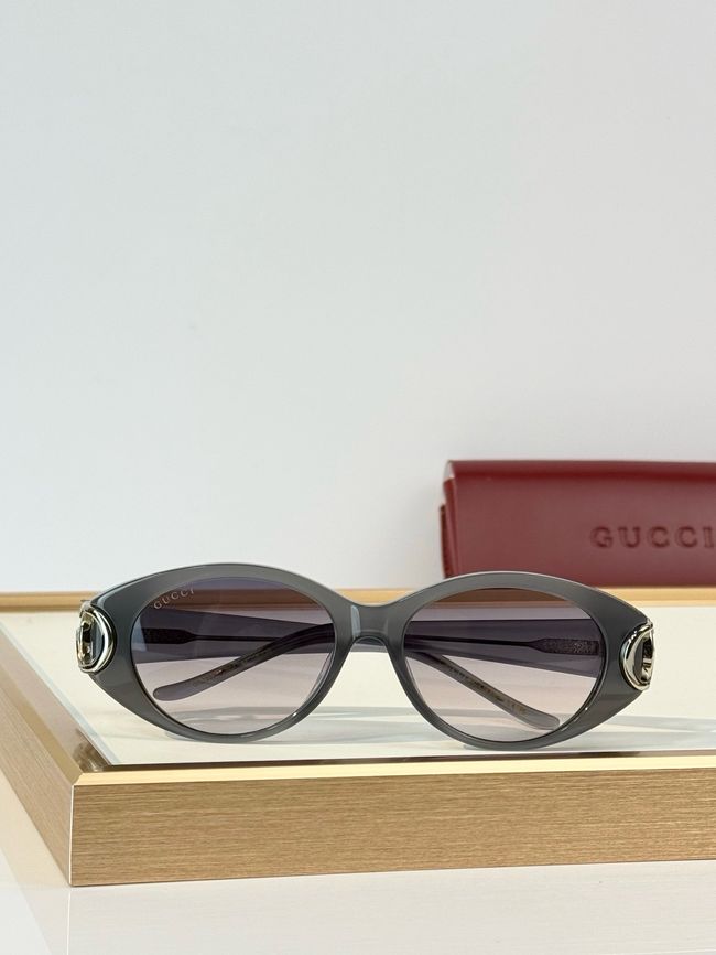 Gucci Sunglasses 821544-7