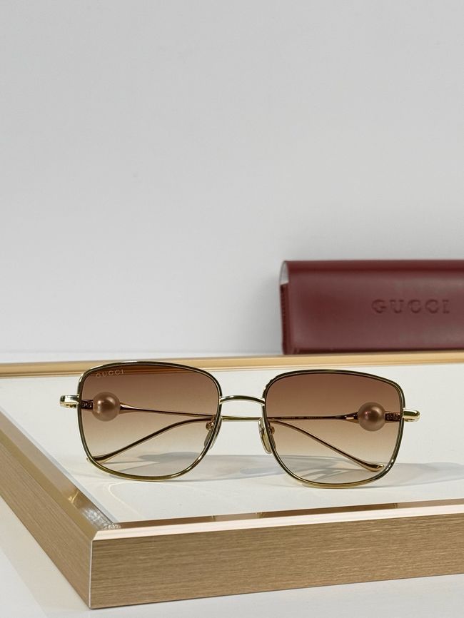 Gucci Sunglasses 821545-7