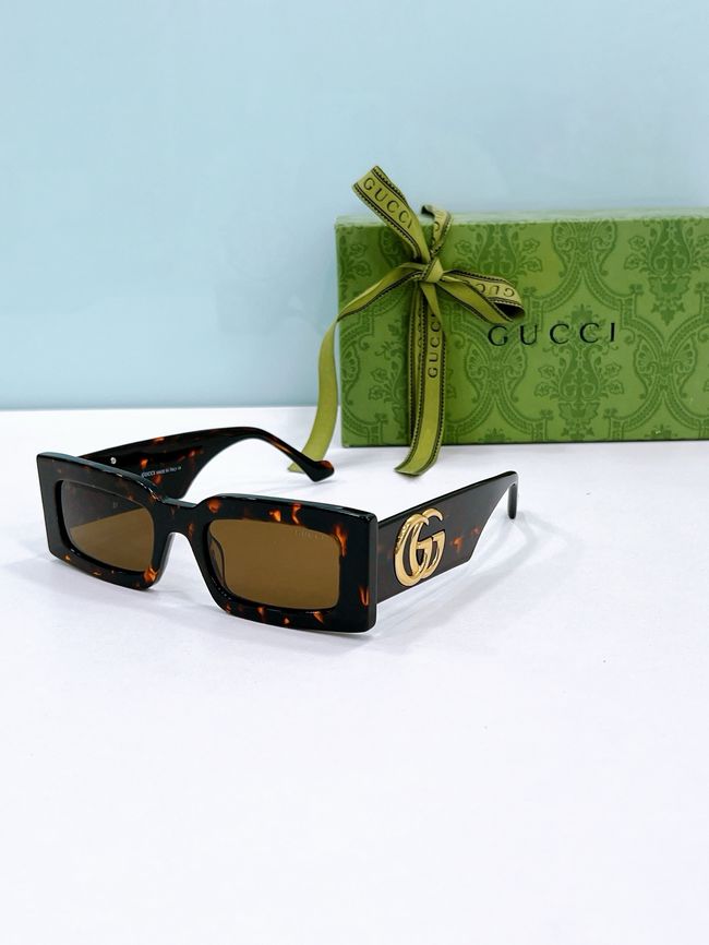 Gucci Sunglasses 821549-2