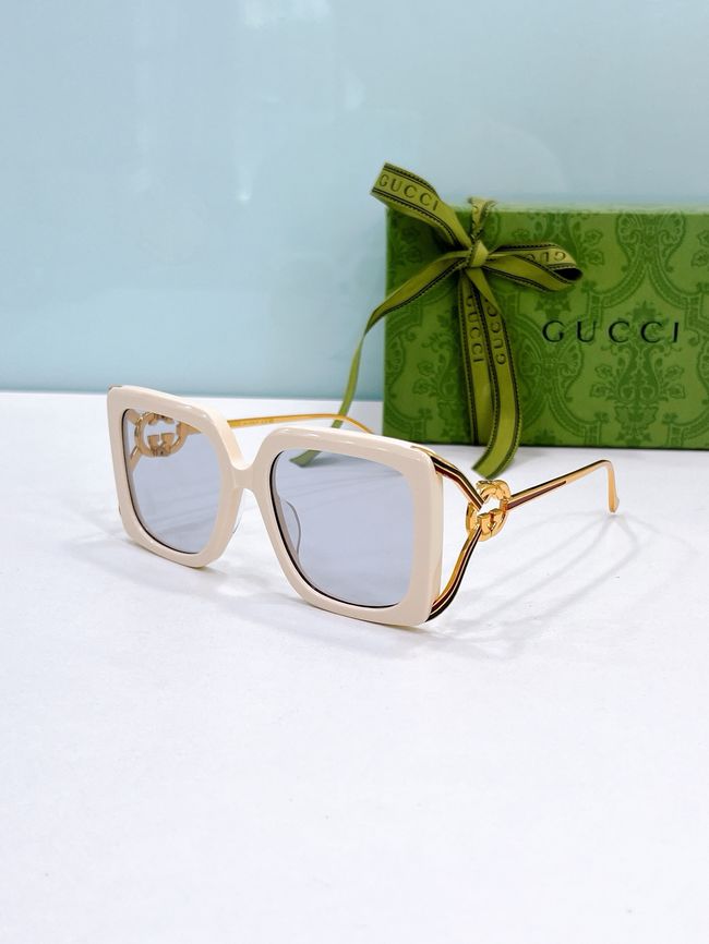 Gucci Sunglasses 821552-3