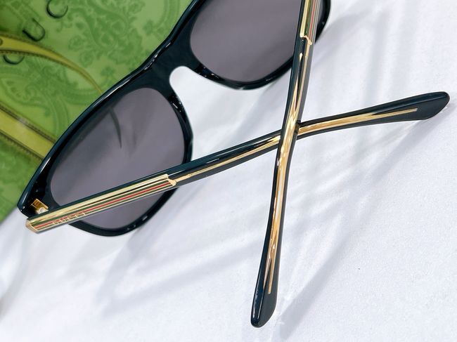 Gucci Sunglasses 821553-1