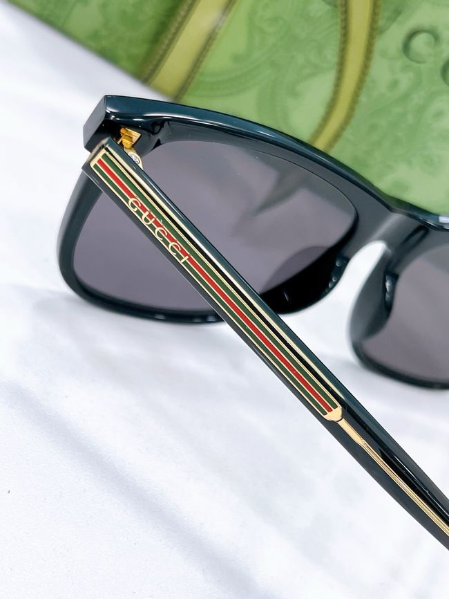 Gucci Sunglasses 821553-1