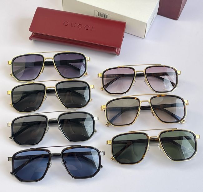 Gucci Sunglasses 821556-7