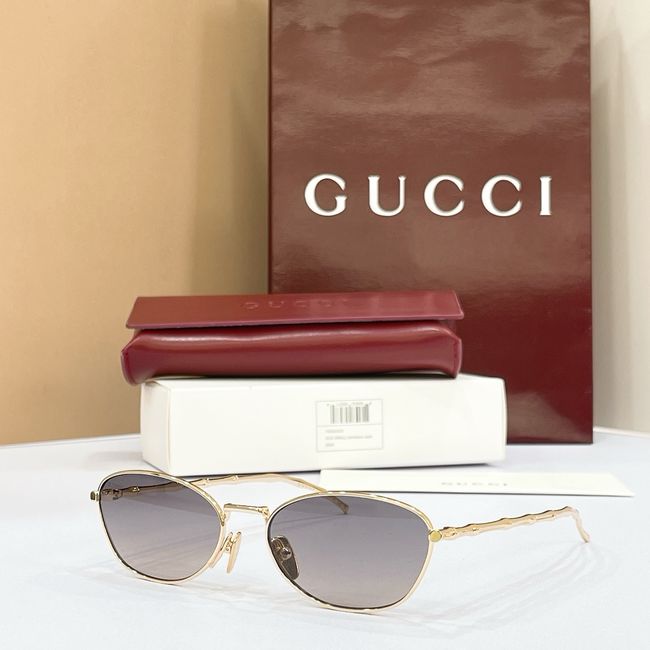 Gucci Sunglasses 821559-4