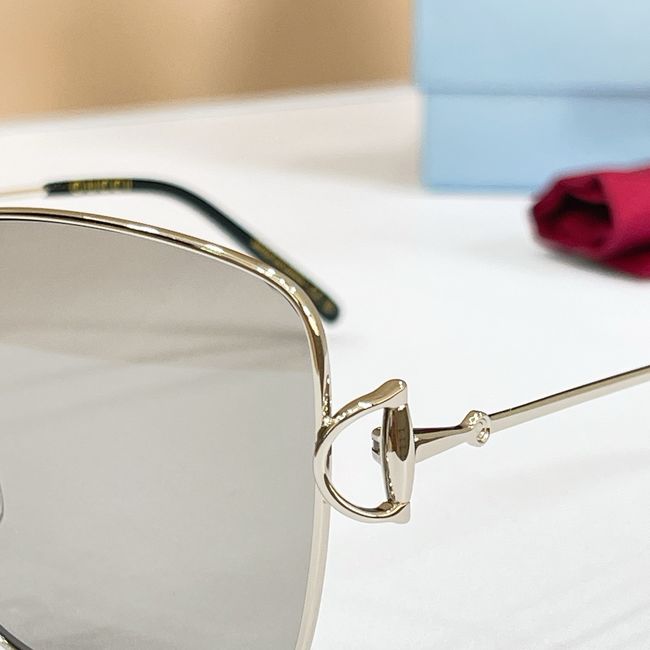 Gucci Sunglasses 821560-6