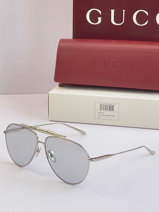 Gucci Sunglasses 821561-3