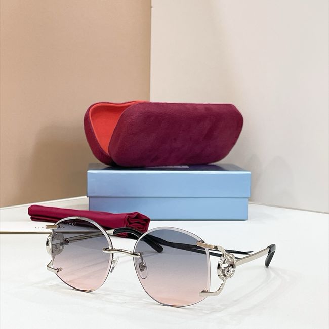 Gucci Sunglasses 821565-4
