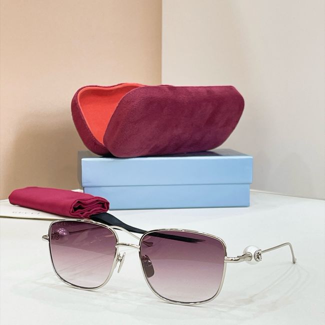 Gucci Sunglasses 821568-1