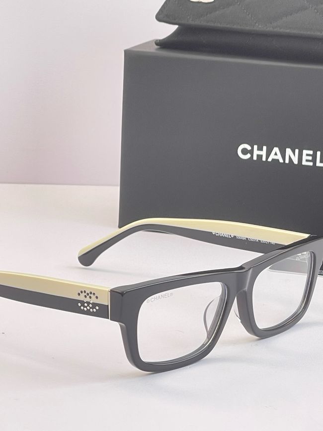 Chanel Sunglasses 821618-1