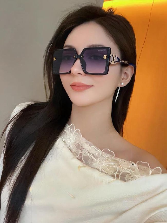 Chanel Sunglasses 821627-4