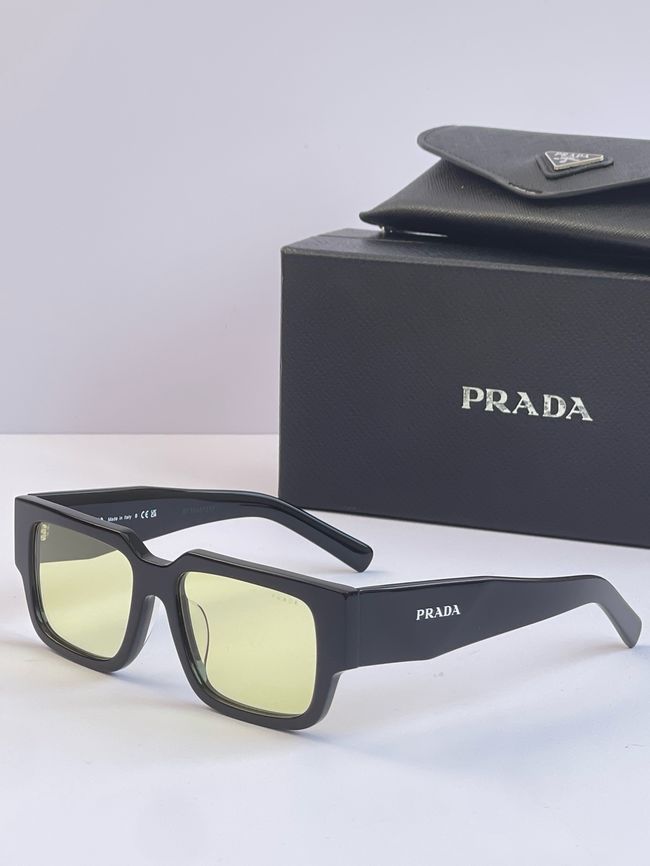 Prada Sunglasses 821615-5