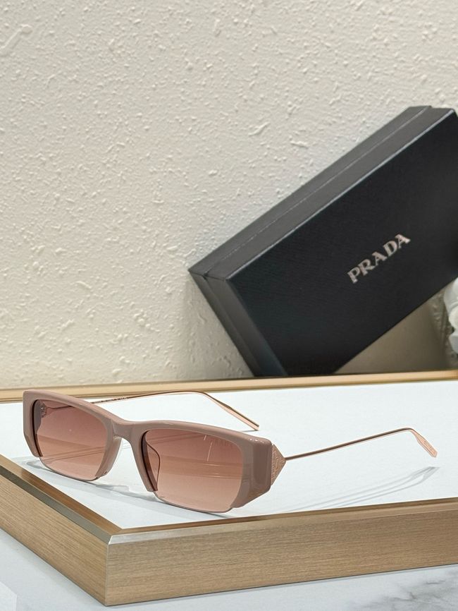 Prada Sunglasses 821619-6
