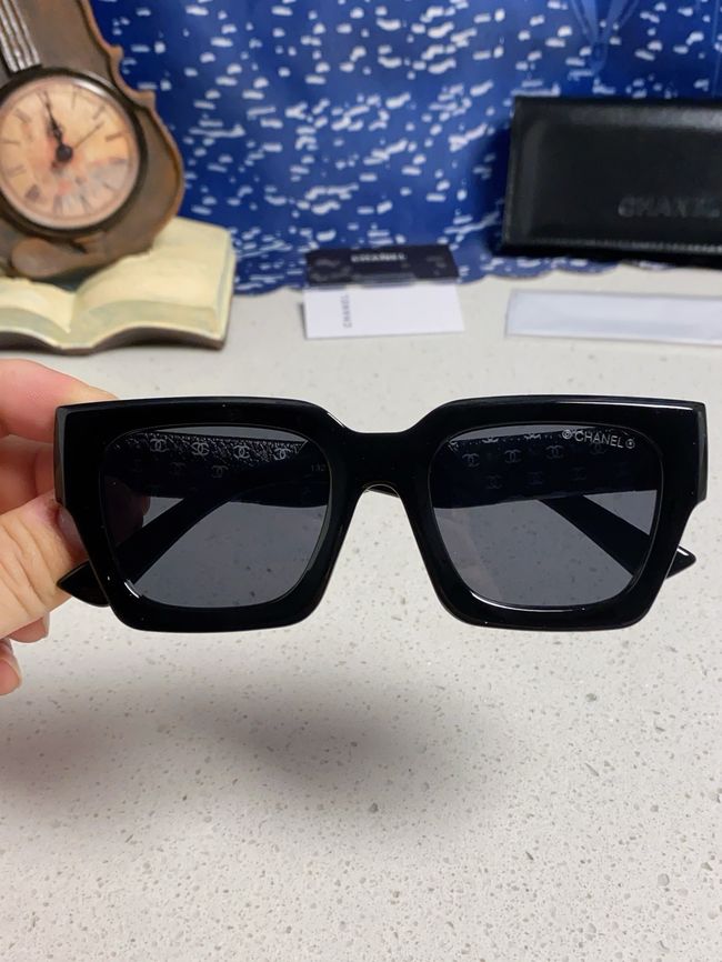 Chanel Sunglasses 821629-1