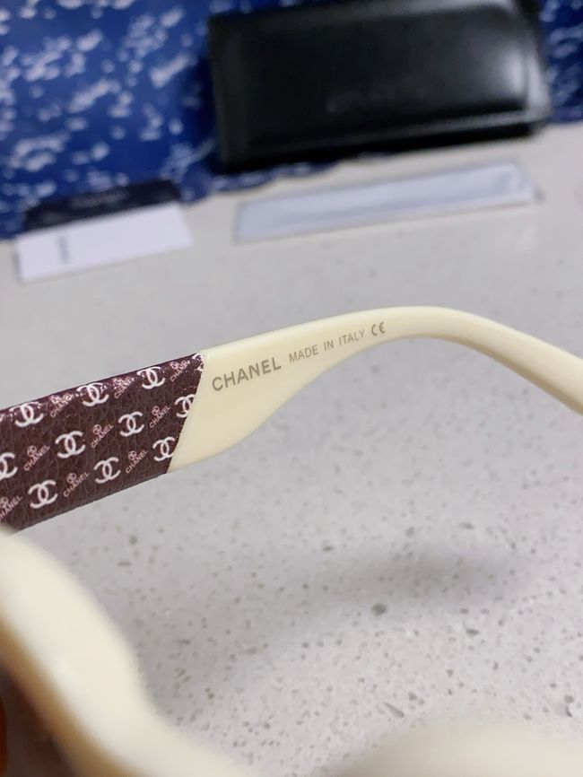 Chanel Sunglasses 821629-3