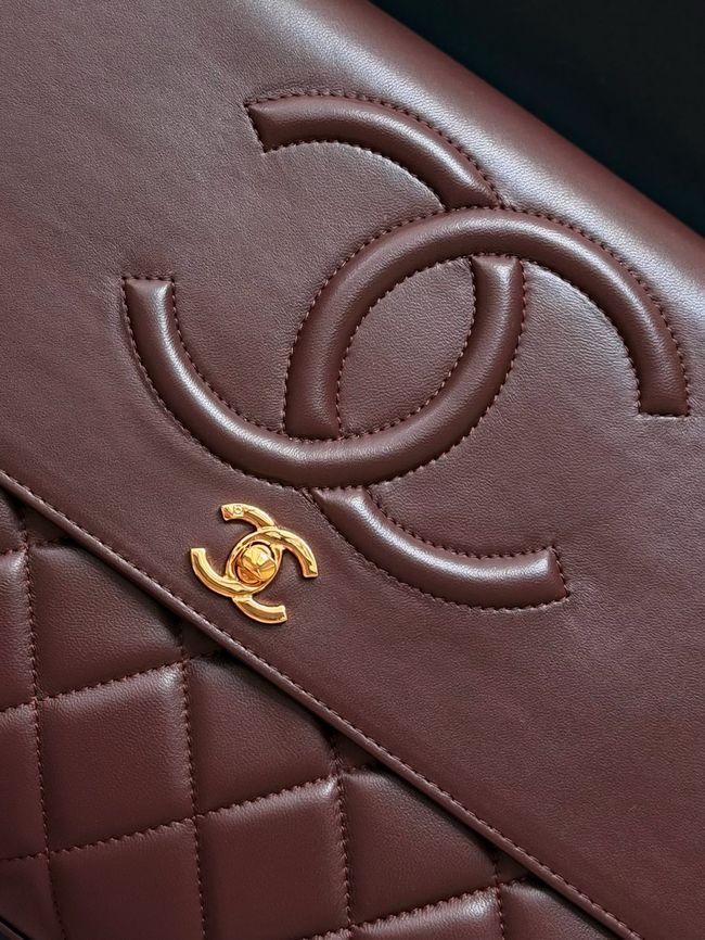 Chanel Large FLAP BAG sheepskin A2215 burgundy Chanel Large FLAP BAG sheepskin A2215 burgundy