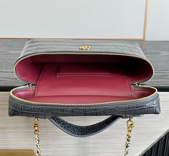 Chanel Vanity with Chain Crocodile Embossed AP5195 black
