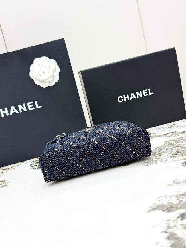 Chanel CLUTCH WITH CHAIN denim AP4385 Royal blue