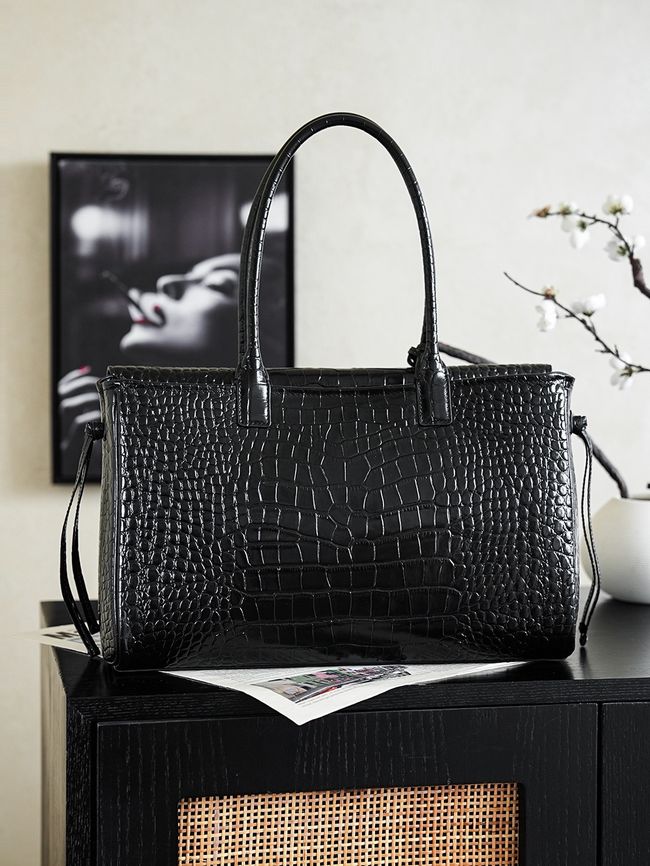 Chanel Crocodile Embossed Shopping Bag AS6428 black