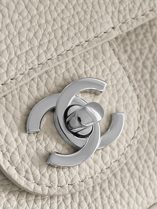 Chanel Mini Flap Bag AS6573 Ivory&Silver-Tone Metal Chanel Mini Flap Bag AS6573 Ivory&Silver-Tone Metal