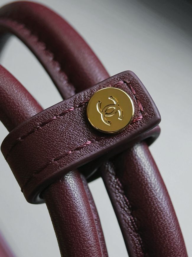 Chanel Clutch with Leather Strap AP5528 Burgundy Chanel Clutch with Leather Strap AP5528 Burgundy