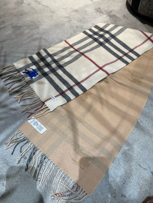 Burberry cashmere scarf BU0021-1