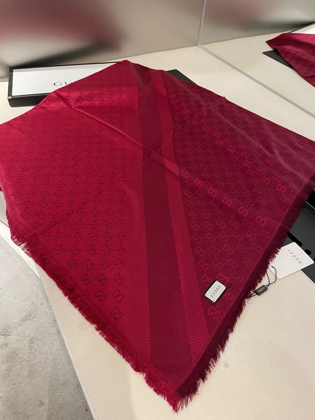 Gucci Shawl Wool Silk and Cotton 06389-3