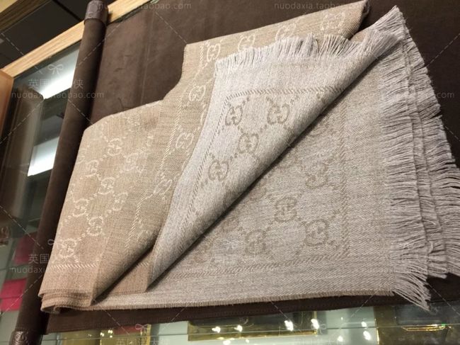 Gucci cashmere scarf 06390-3