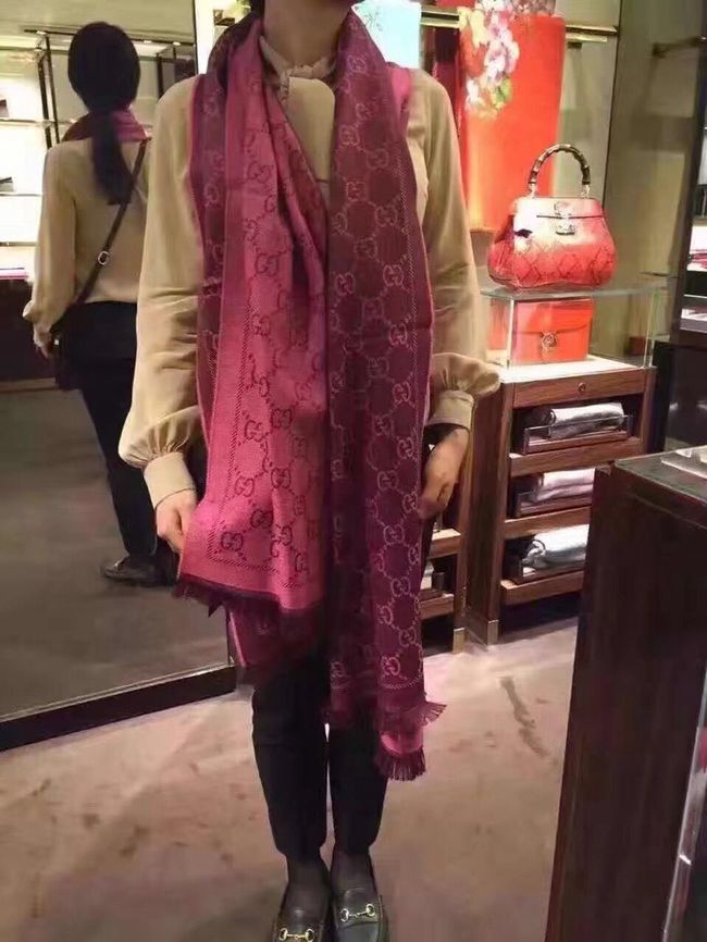 Gucci cashmere scarf 06390-5
