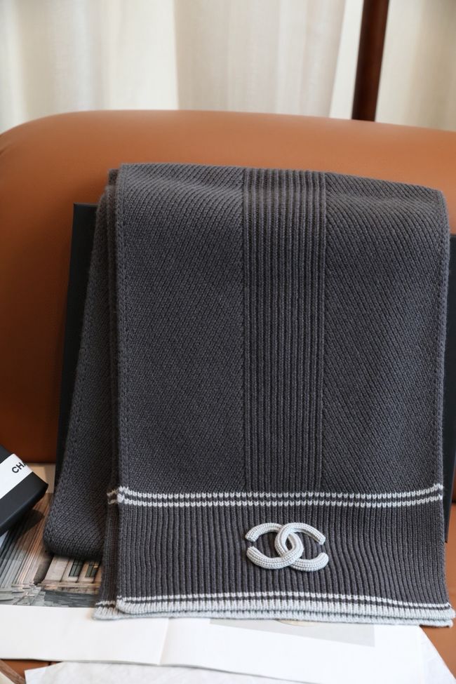 Chanel Wool & Cashmere scarf B25976-3 Chanel Wool & Cashmere scarf B25976-3