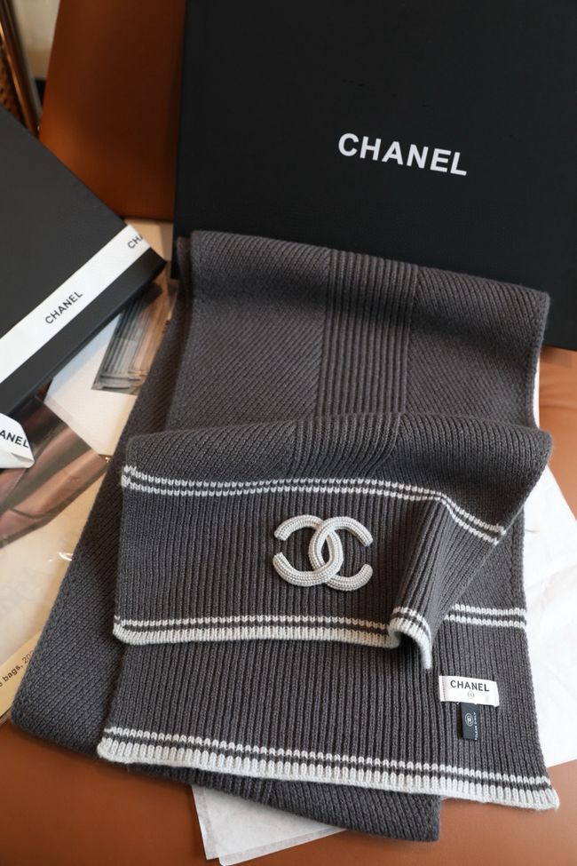 Chanel Wool & Cashmere scarf B25976-3 Chanel Wool & Cashmere scarf B25976-3