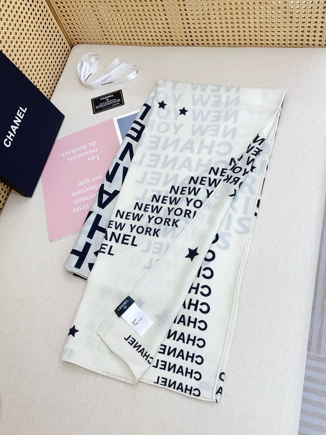 Chanel cashmere Shawl B25975-1