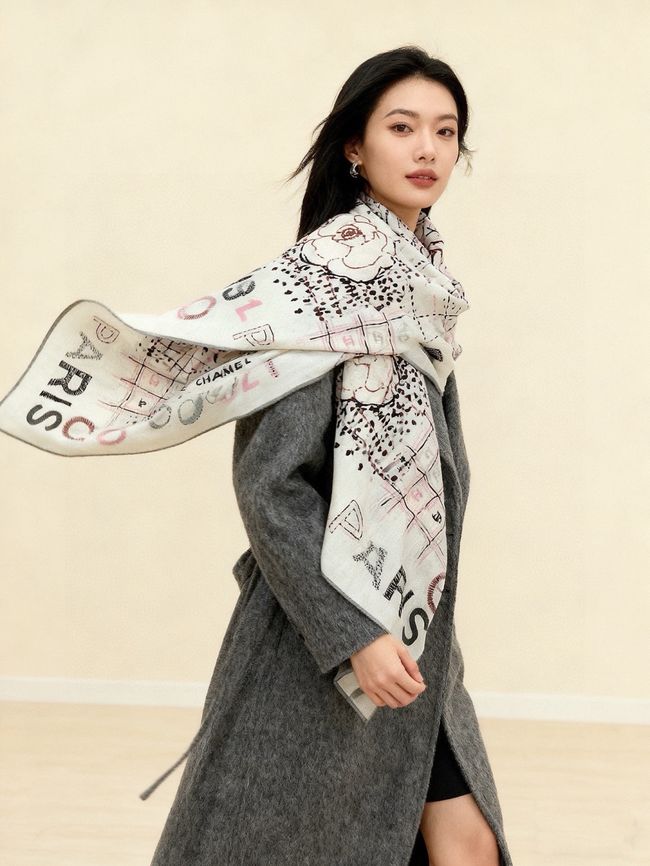 Chanel cashmere Shawl B25977-2 Chanel cashmere Shawl B25977-2