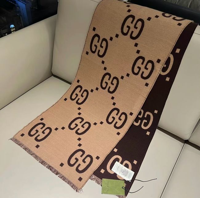 Gucci cashmere scarf 06391-1