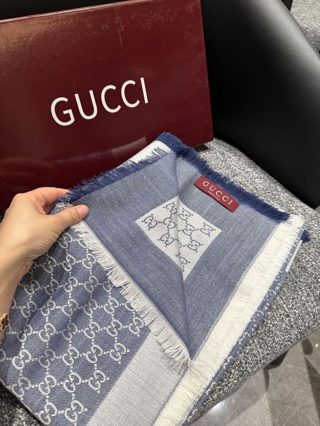 Gucci Printed GG wool silk shawl 873730-1