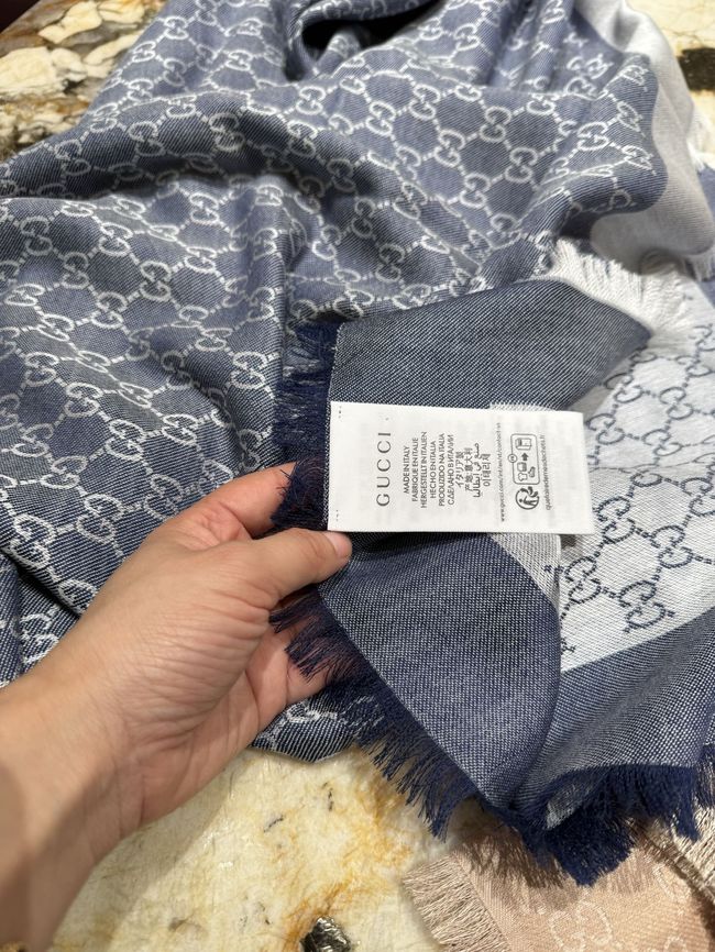 Gucci Printed GG wool silk shawl 873730-1