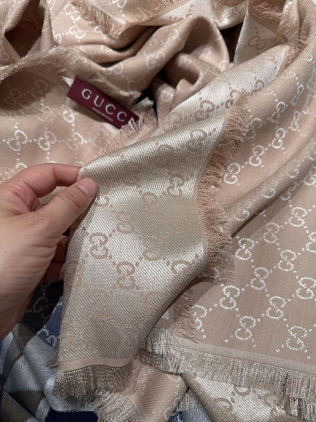Gucci Printed GG wool silk shawl 873730-2