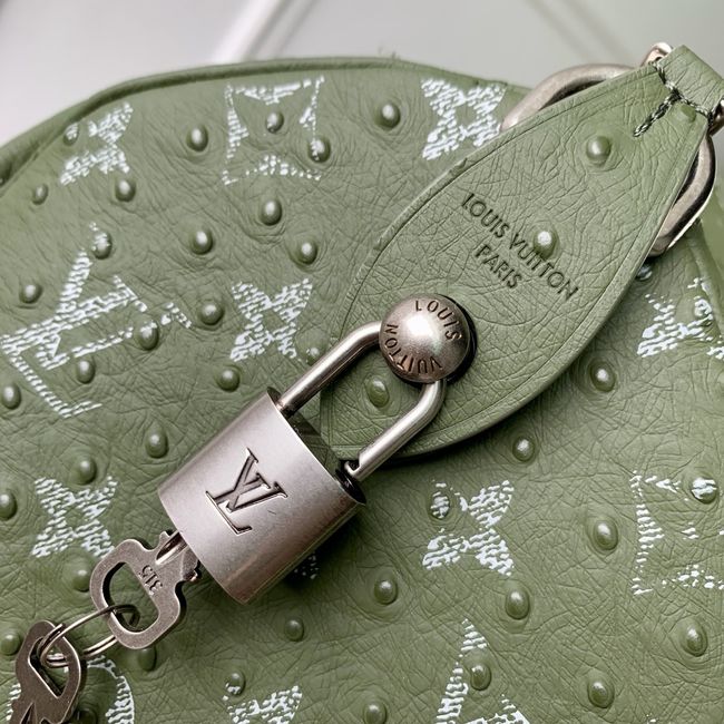 Louis Vuitton Runway Speedy P9 Bandouliere 30 M24425 green Louis Vuitton Runway Speedy P9 Bandouliere 30 M24425 green