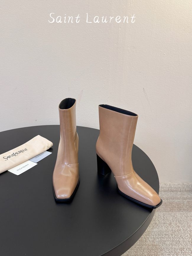 Saint Laurent boots in smooth leather 65282-2