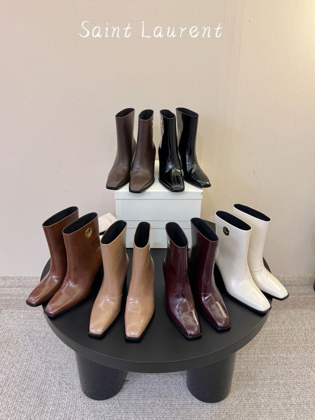Saint Laurent boots in smooth leather 65282-2