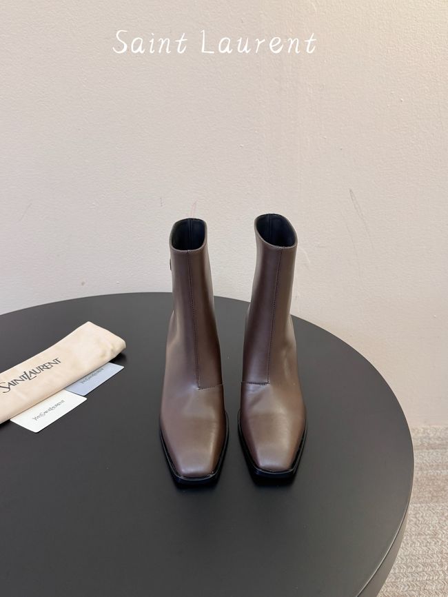 Saint Laurent boots in smooth leather 65282-4