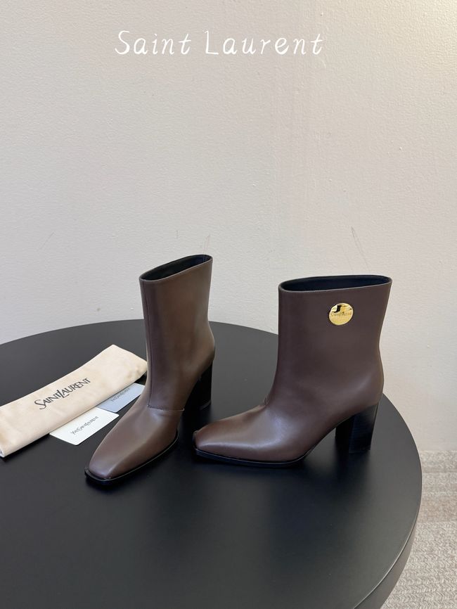 Saint Laurent boots in smooth leather 65282-4