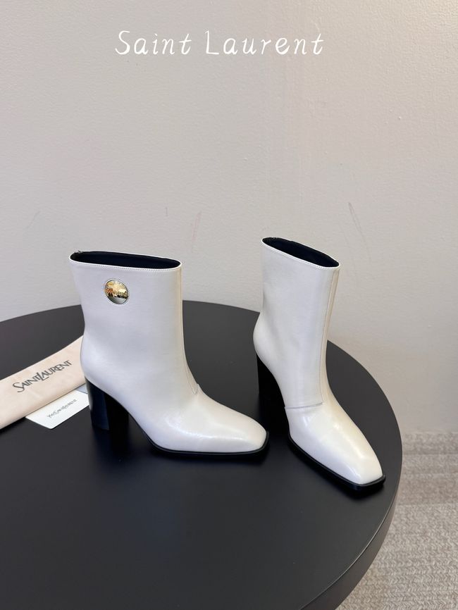 Saint Laurent boots in smooth leather 65282-5